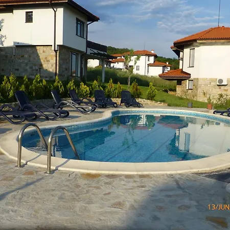 아파트 Bay View Villas Kosharitsa