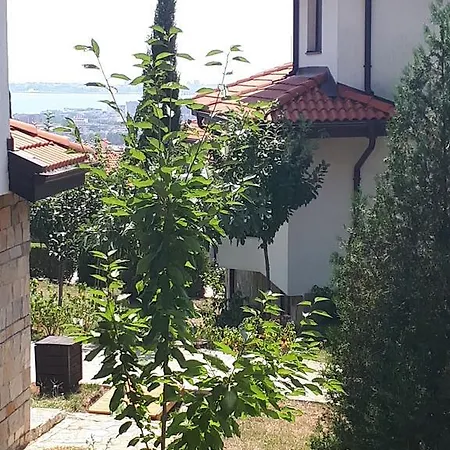 Bay View Villas Kosharitsa 아파트 *