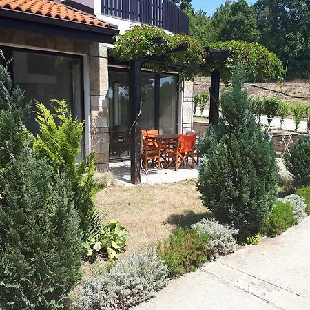 Bay View Villas Kosharitsa 아파트 *